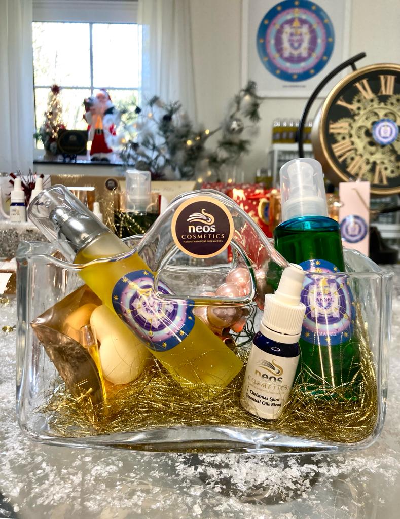 SANTA'S BASKET