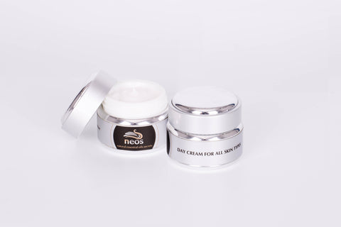 Day Cream for All Skin Types with Apricot and Ylang Ylang Oil 30 ml
